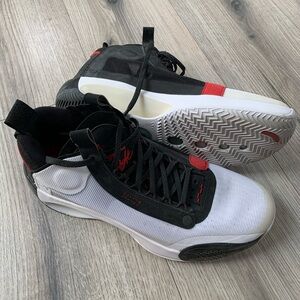 Nike Air Jordan XXXIV 34 Chicago White Black Red AR3240-100 Mens Size 10.5 Rare